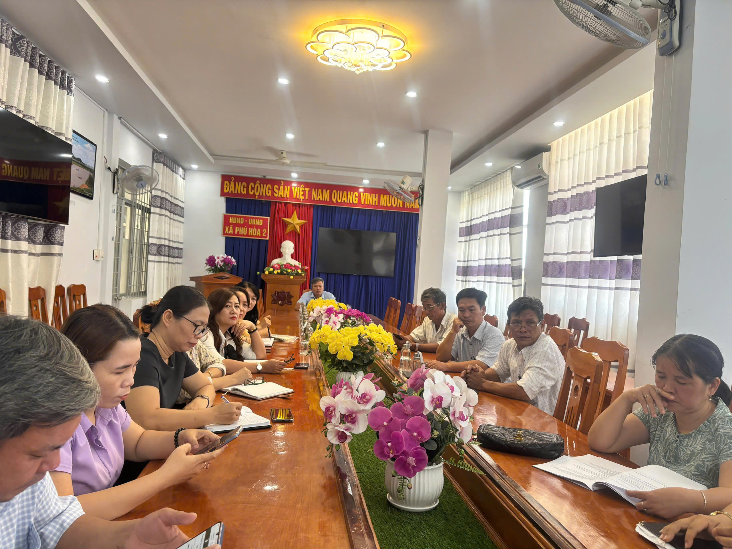 BỘ GDĐT : HỌP TRỰC TUYẾN CÔNG TÁC QLNN VỀ GIÁO DỤC